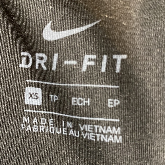 Nike dry fit extra small midcalf link work out leggings - Picture 4 of 4